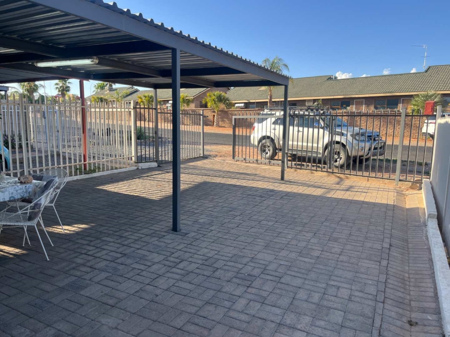 1 Bedroom Property for Sale in Keidebees Northern Cape